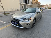 مستعمله 2016 لكزس ES350 للبيع فى الرياض