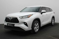 Used 2022 Toyota Highlander for sale in Dubai