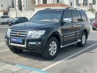 Used 2018 Mitsubishi Pajero for sale in Abu Dhabi