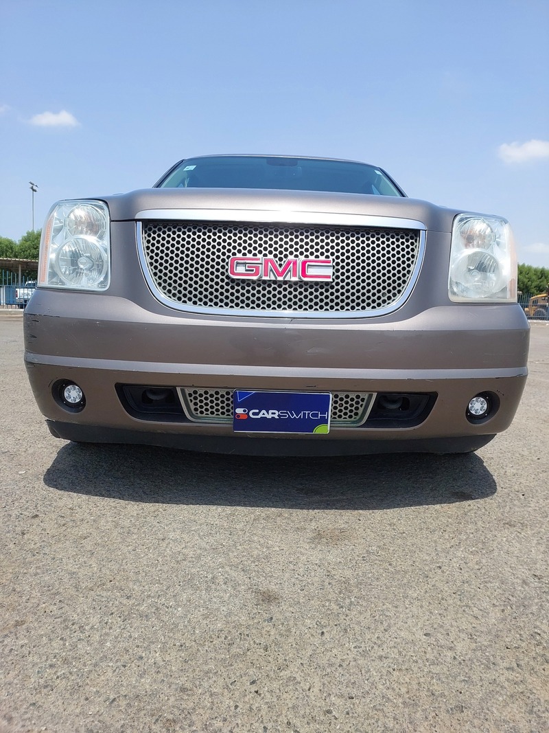 Used 2014 GMC Yukon for sale in Jeddah