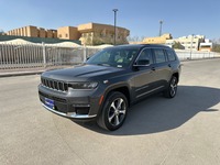 Used 2023 Jeep Grand Cherokee for sale in Riyadh