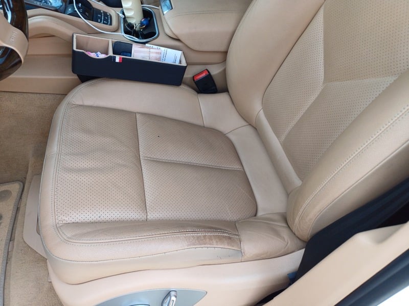 Used 2011 Porsche Cayenne for sale in Abu Dhabi