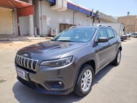 Used 2019 Jeep Cherokee for sale in Jeddah