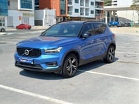 Used 2019 Volvo XC40 for sale in Dubai