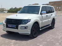 Used 2020 Mitsubishi Pajero for sale in Abu Dhabi