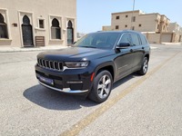 Used 2022 Jeep Grand Cherokee for sale in Dammam