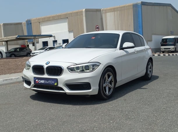 Used 2019 BMW 120 for sale in Dubai