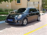 Used 2016 MINI Cooper for sale in Dubai