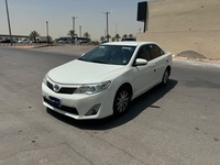 Used 2014 Toyota Camry for sale in Riyadh