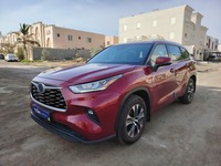 Used 2020 Toyota Highlander for sale in Jeddah