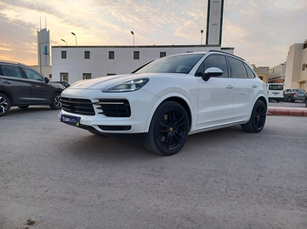 Used 2018 Porsche Cayenne for sale in Riyadh