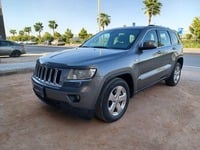 Used 2013 Jeep Grand Cherokee for sale in Riyadh