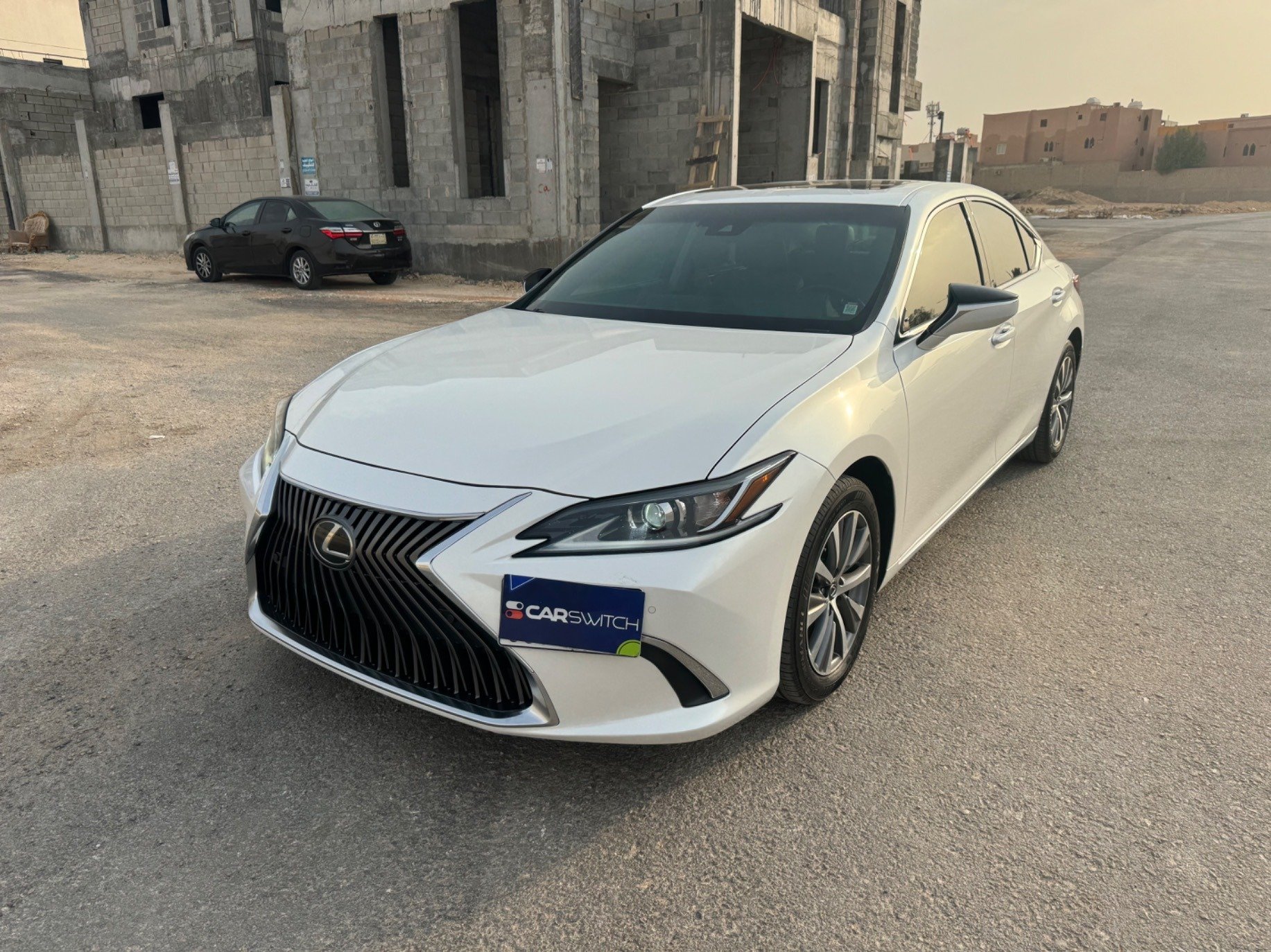 Used 2020 Lexus ES350 for sale in Riyadh