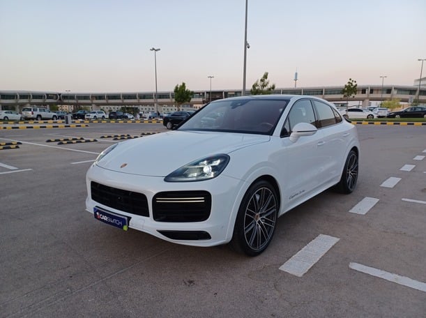 Used 2021 Porsche Cayenne for sale in Riyadh