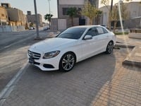 مستعمله 2018 مرسيدس C300 للبيع فى الرياض