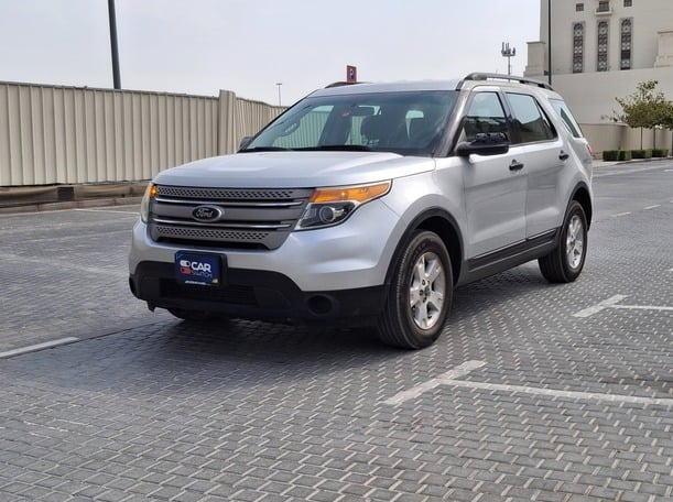 Used 2013 Ford Explorer for sale in Dubai