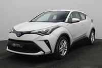 Used 2023 Toyota C-HR for sale in Abu Dhabi