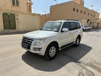 Used 2015 Mitsubishi Pajero for sale in Riyadh