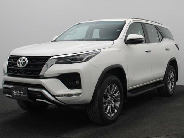 Used 2021 Toyota Fortuner for sale in Dubai