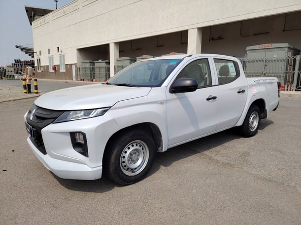 Used 2020 Mitsubishi L200 for sale in Jeddah