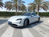 Used 2021 Porsche Taycan for sale in Dubai