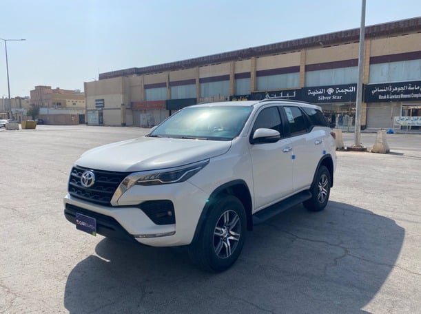 Used 2022 Toyota Fortuner for sale in Riyadh