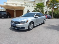 Used 2018 Volkswagen Passat for sale in Dubai