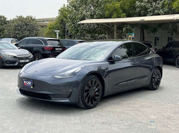 Used 2021 Tesla Model 3 for sale in Dubai