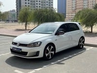 Used 2016 Volkswagen Golf for sale in Dubai