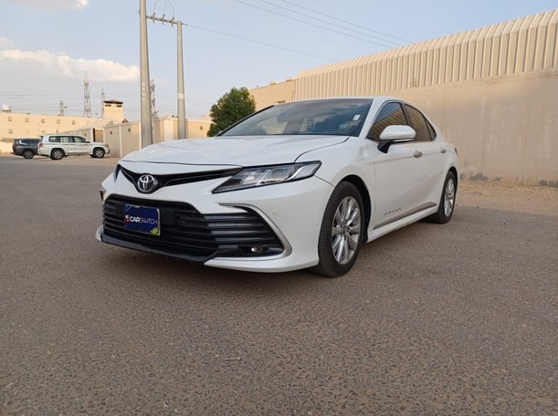 Used 2020 Toyota Camry for sale in Riyadh