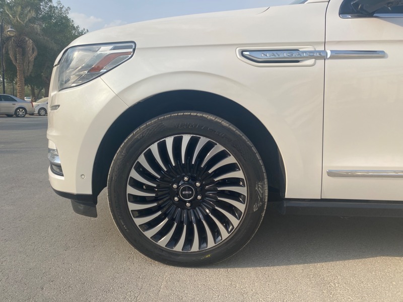 Used 2019 Lincoln Navigator for sale in Riyadh