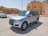 Used 2019 Mitsubishi Pajero for sale in Riyadh