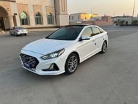 Used 2018 Hyundai Sonata for sale in Riyadh