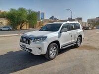 Used 2019 Toyota Prado for sale in Riyadh