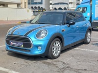 Used 2019 MINI Cooper for sale in Abu Dhabi