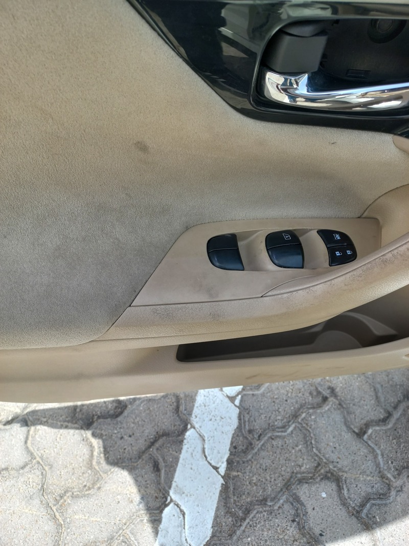 Used 2013 Nissan Altima for sale in Abu Dhabi