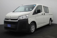 Used 2021 Toyota Hiace for sale in Dubai