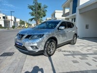 Used 2015 Nissan X-Trail for sale in Dubai