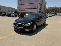 مستعمله 2017 انفنتي Q70 للبيع فى الرياض