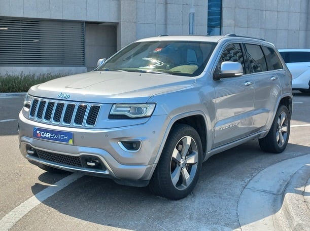 Used 2015 Jeep Grand Cherokee for sale in Abu Dhabi