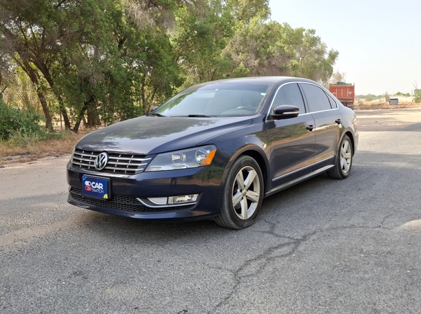 Used 2015 Volkswagen Passat for sale in Dubai