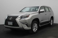 Used 2023 Lexus GX460 for sale in Dubai