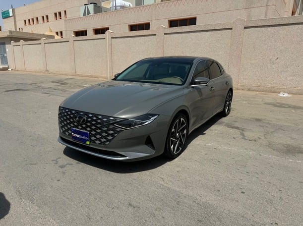 Used 2023 Hyundai Azera for sale in Riyadh