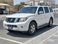 Used 2012 Nissan Pathfinder for sale in Abu Dhabi