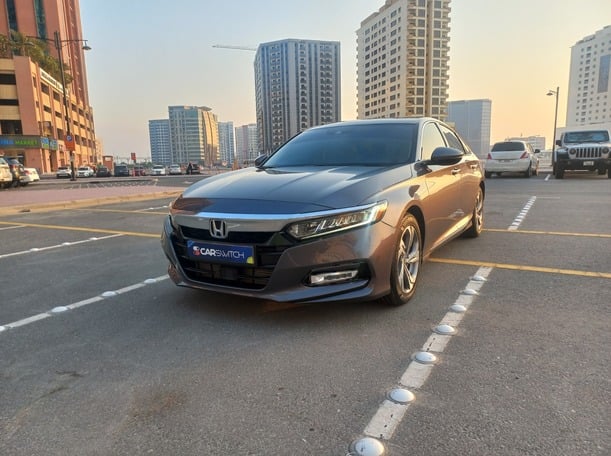 Used 2020 Honda Accord for sale in Dubai