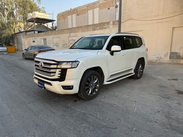 Used 2022 Toyota Land Cruiser for sale in Riyadh