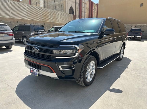 Used 2022 Ford Expedition for sale in Riyadh