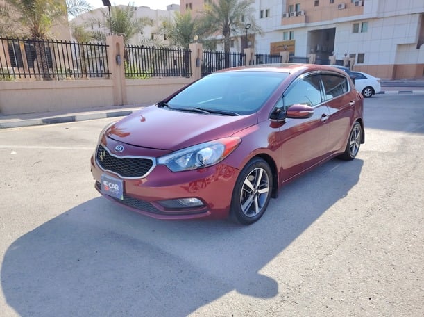 Used 2016 Kia Cerato for sale in Dammam