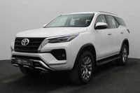 Used 2023 Toyota Fortuner for sale in Dubai