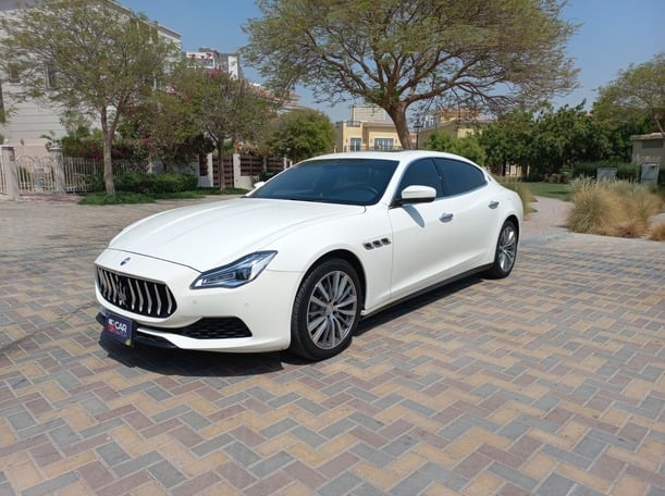 Used 2020 Maserati Quattroporte for sale in Dubai